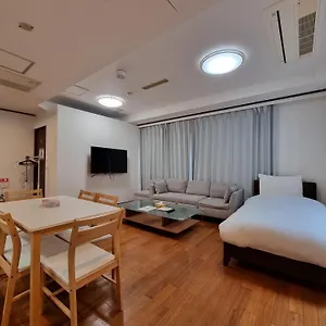 prism-court.alltokyohotels.com/
